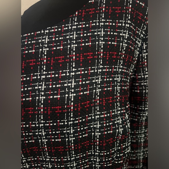 Kasper - elegant & modern plaid long blazer with zipper closure (NWOT) - Picture 4 of 12